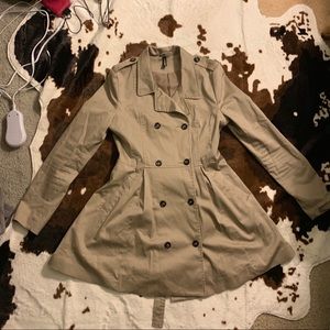 Perfect condition H&M trench coat fit and flare